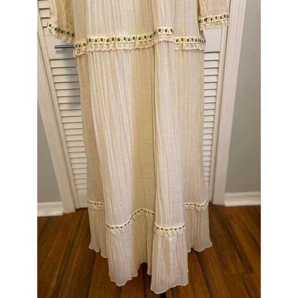 Gunne Sax style 1970s Gauzy Tiered Off-white Maxi Maiden Dress Boho lace trim - Picture 5 of 10